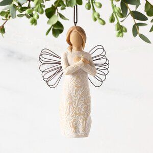 Remembrance Ornament sculpted by Susan Lordi | Willow Tree